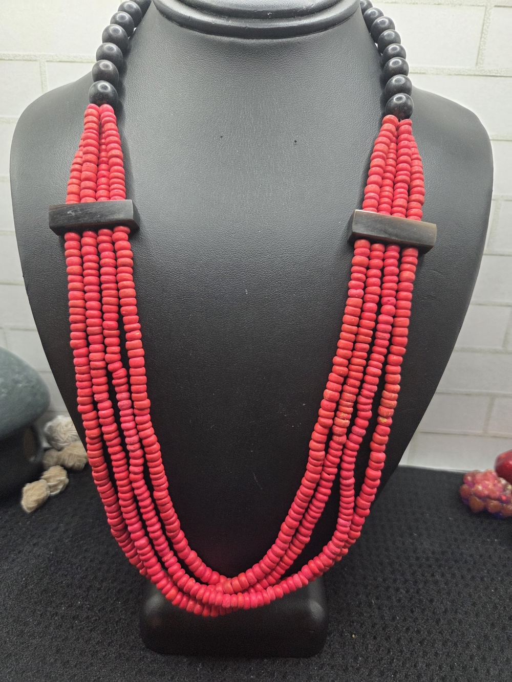 1464. Vintage Red And Black Multi-Strand Beaded Necklace
